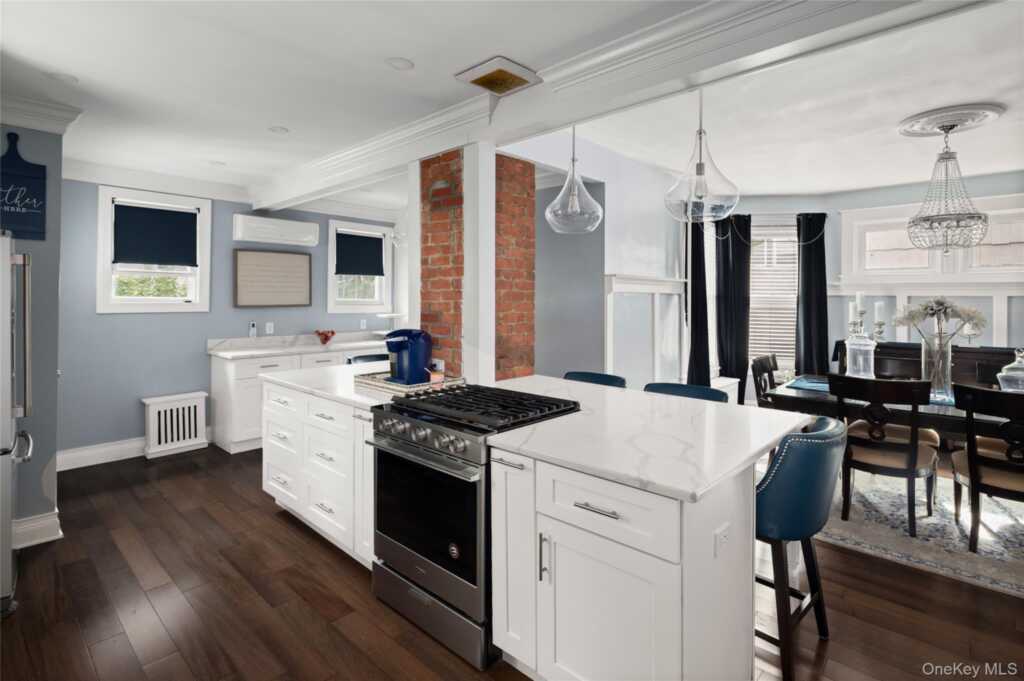 737 Bradley Street, Rye, NY 10543 - Photo 11 of 34