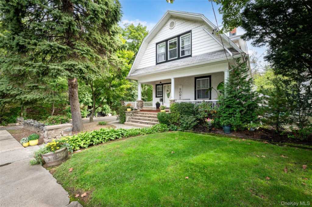 737 Bradley Street, Rye, NY 10543 - Photo 3 of 34