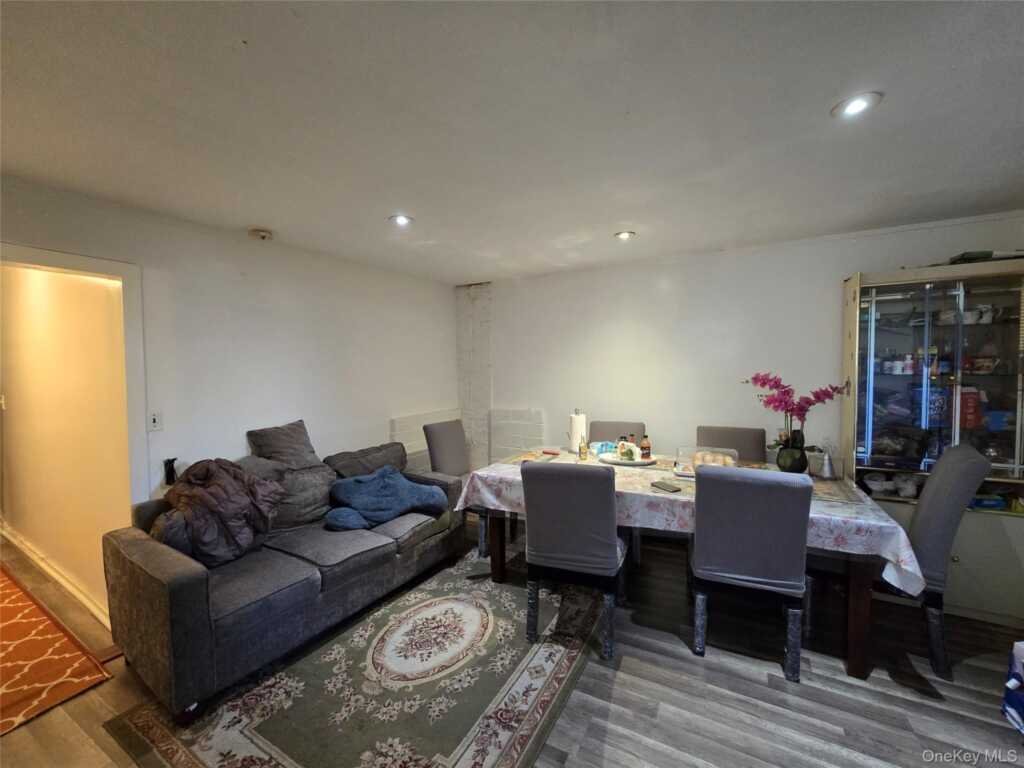 340 Locust Avenue, Rye, NY 10573 - Photo 14 of 29