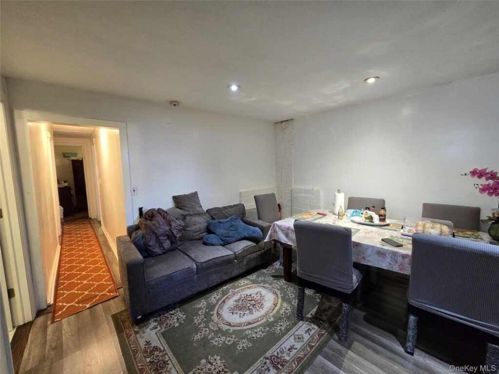 340 Locust Avenue, Rye, NY 10573 - Photo 15 of 29