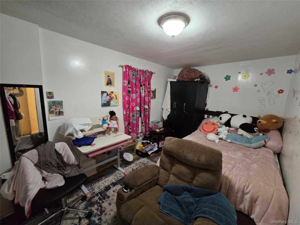 340 Locust Avenue, Rye, NY 10573 - Photo 19 of 29