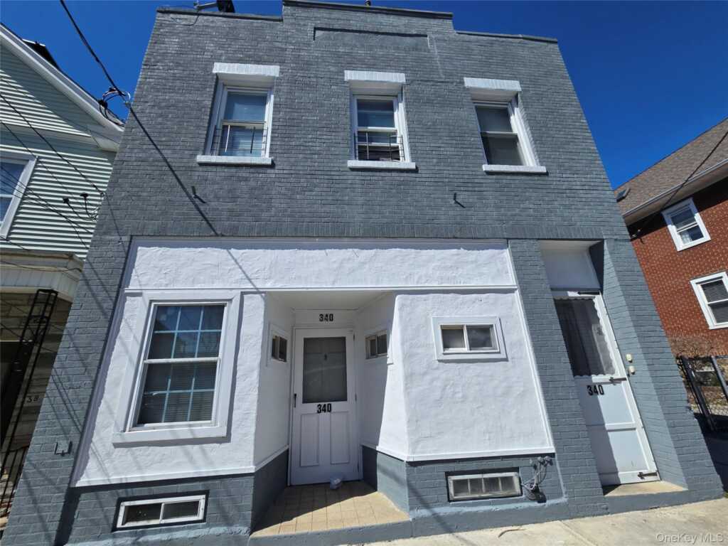 340 Locust Avenue, Rye, NY 10573 - Photo 2 of 29