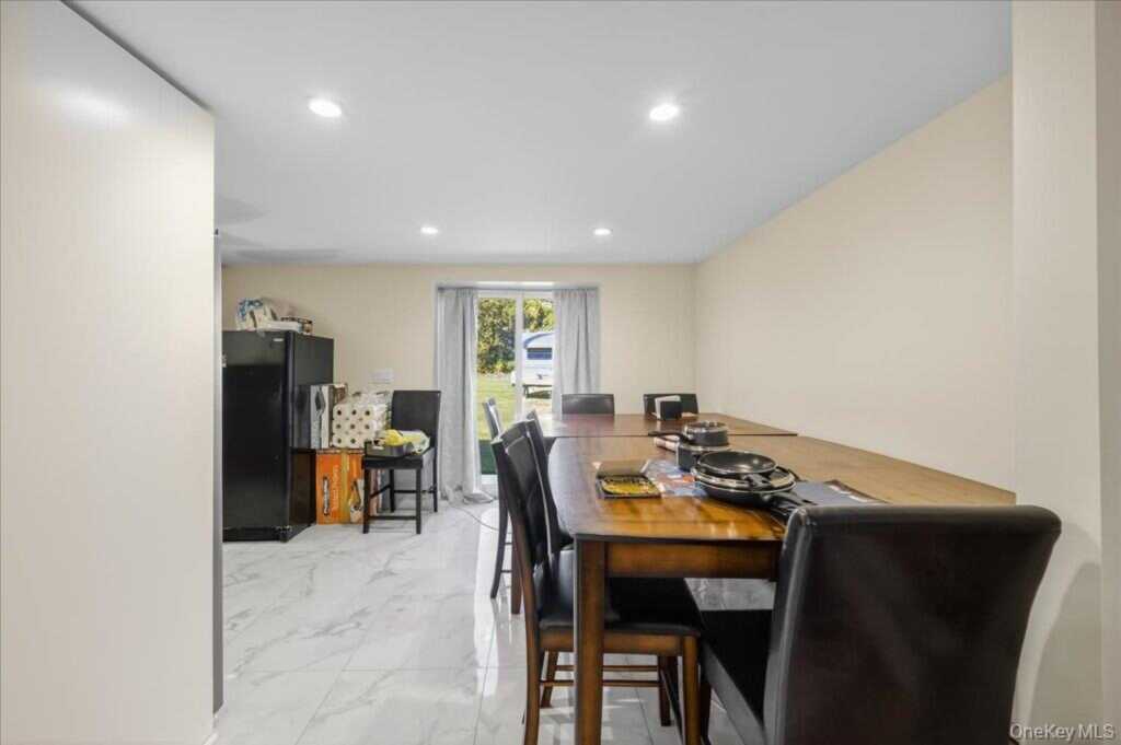 431 Willow Grove Road, Stony Point, NY 10980 - Photo 13 of 41