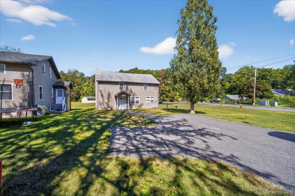 431 Willow Grove Road, Stony Point, NY 10980 - Photo 3 of 41