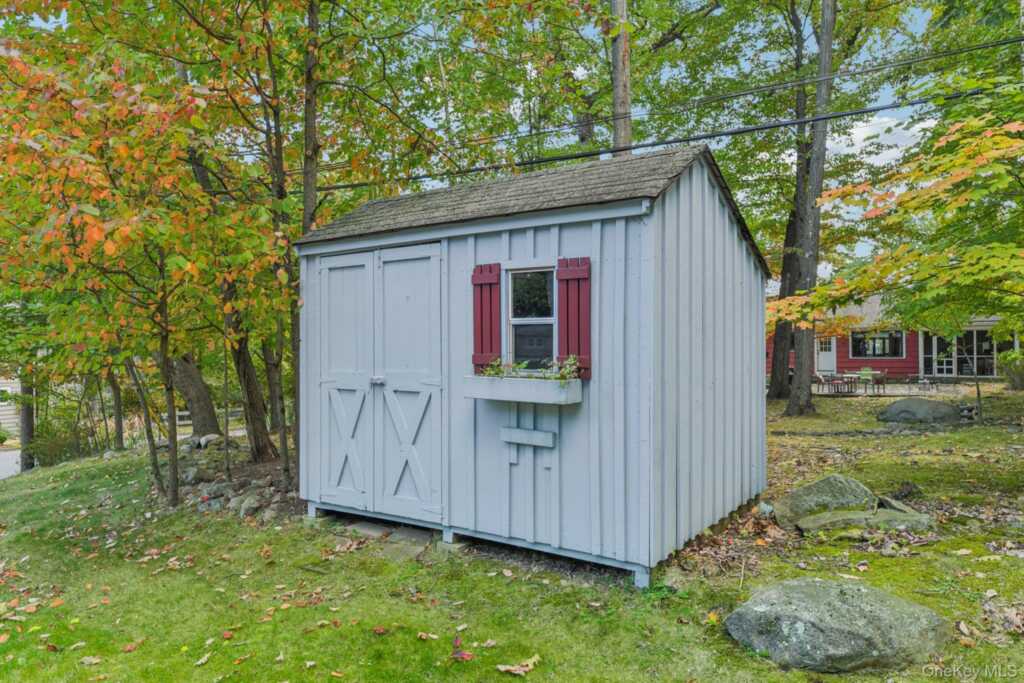 203 Hilltop Drive, Nyack, NY 10960 - Photo 21 of 24