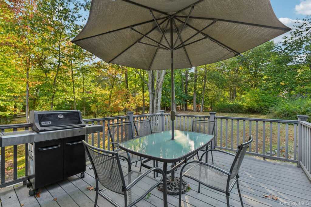 203 Hilltop Drive, Nyack, NY 10960 - Photo 7 of 24