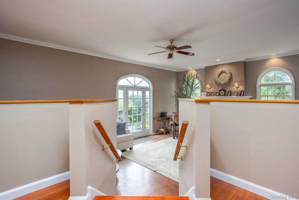 109 John Street, Pearl River, NY 10965 - Photo 12 of 31