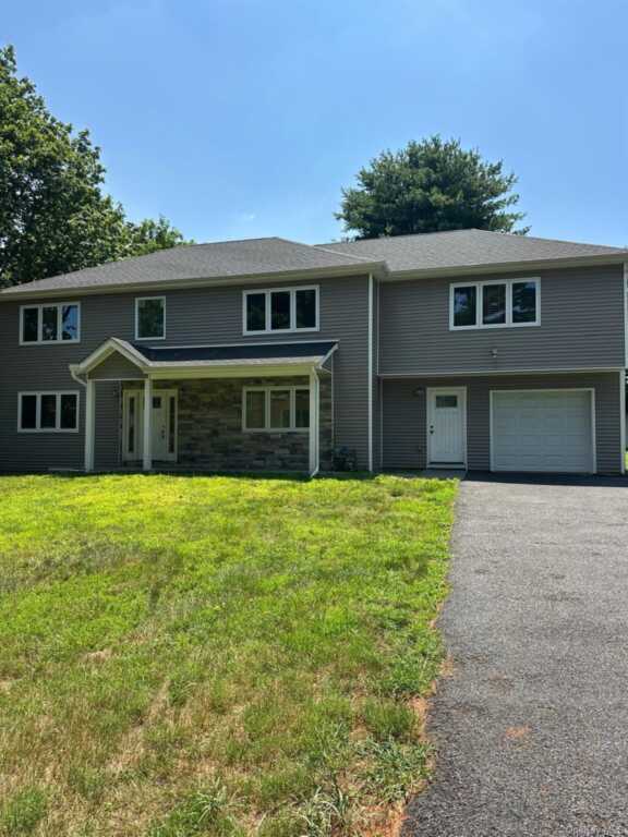 250 Blauvelt Road, Pearl River, NY 10965 - Photo 2 of 42