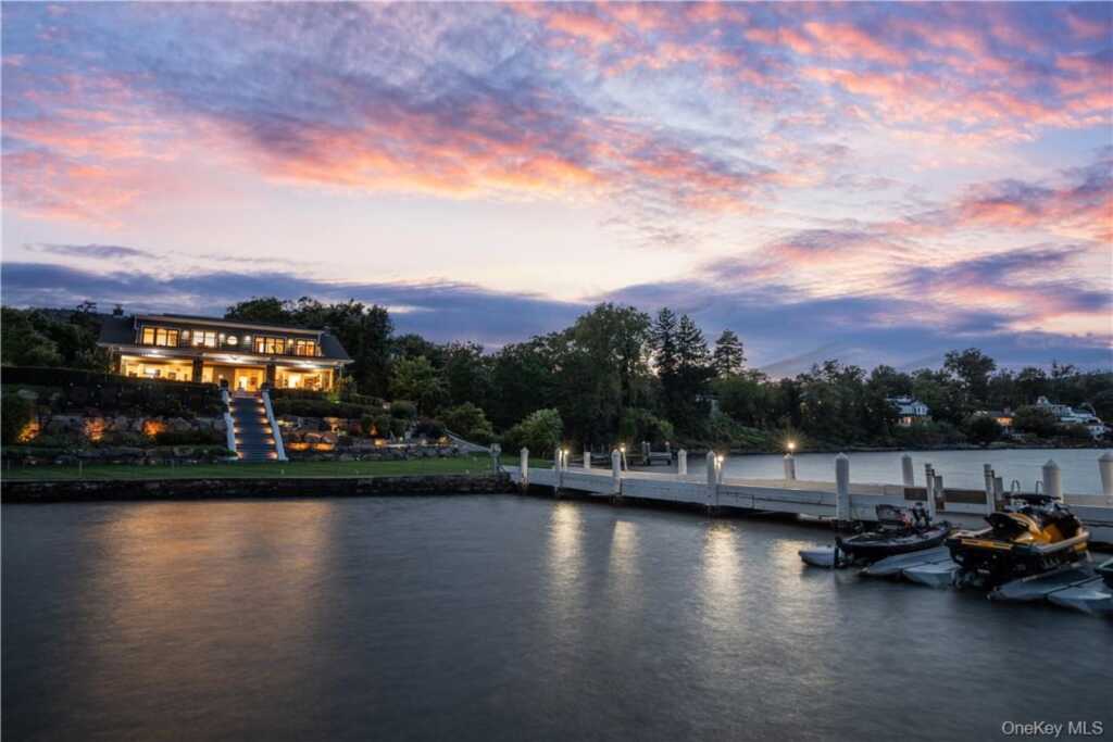 9 Voorhis, Nyack, NY 10960 - Photo 3 of 36