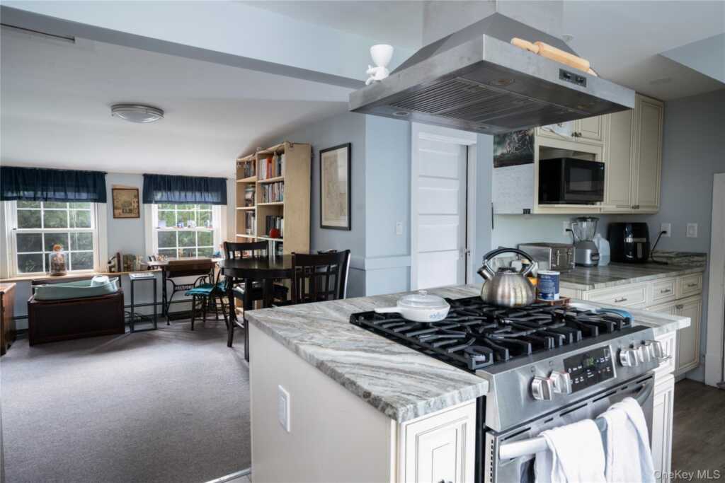 9 Voorhis, Nyack, NY 10960 - Photo 44 of 50