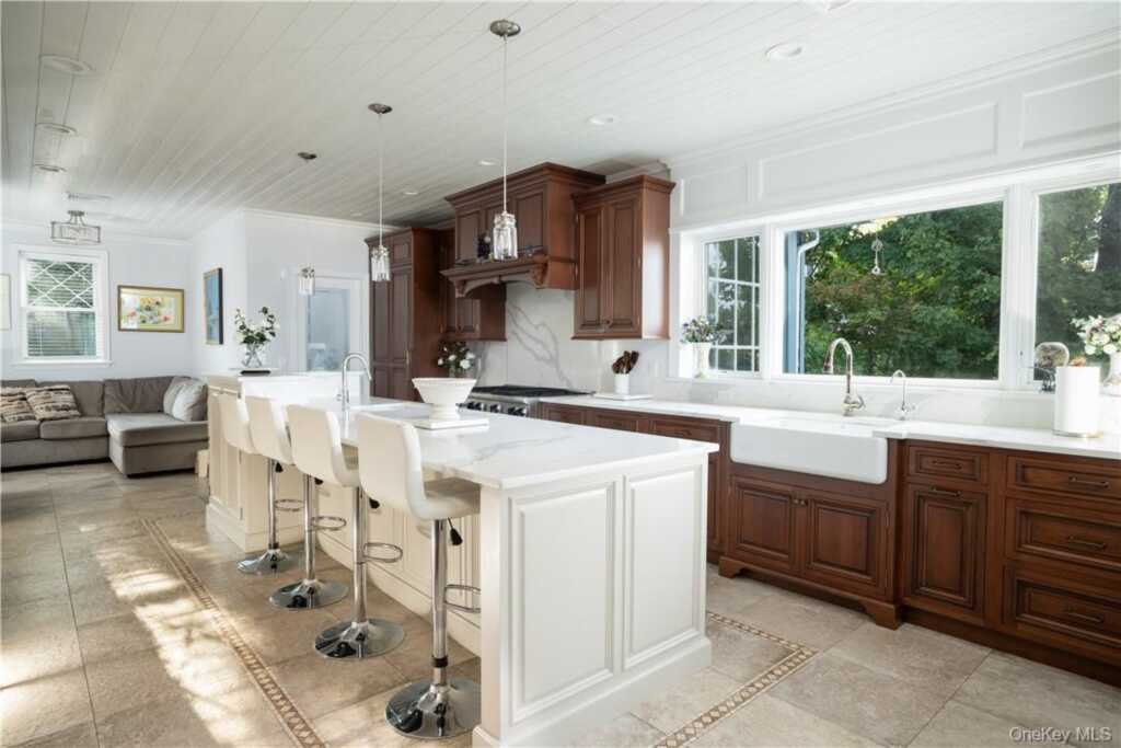 9 Voorhis, Nyack, NY 10960 - Photo 5 of 36