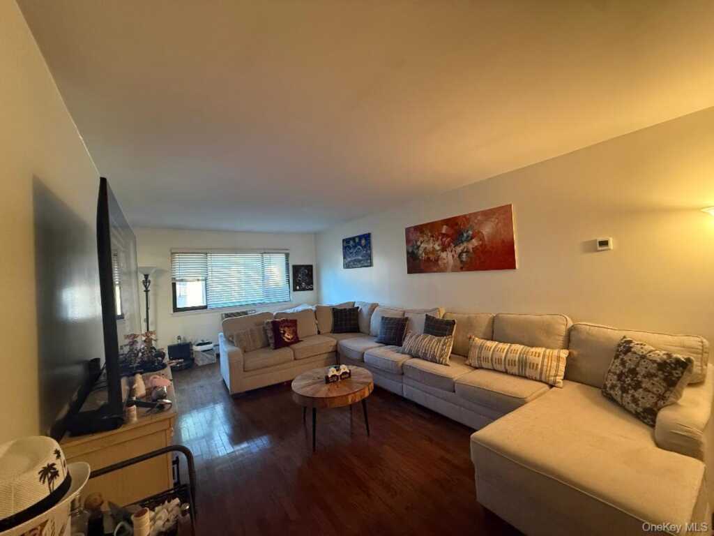 9 Lawrence Park Drive, Unit #6, Piermont, NY 10968 - Photo 3 of 20