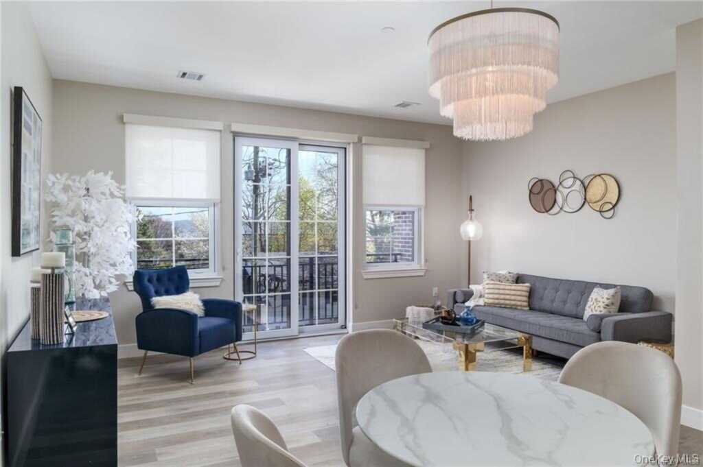 6 Midland Avenue, Nyack, NY 10960