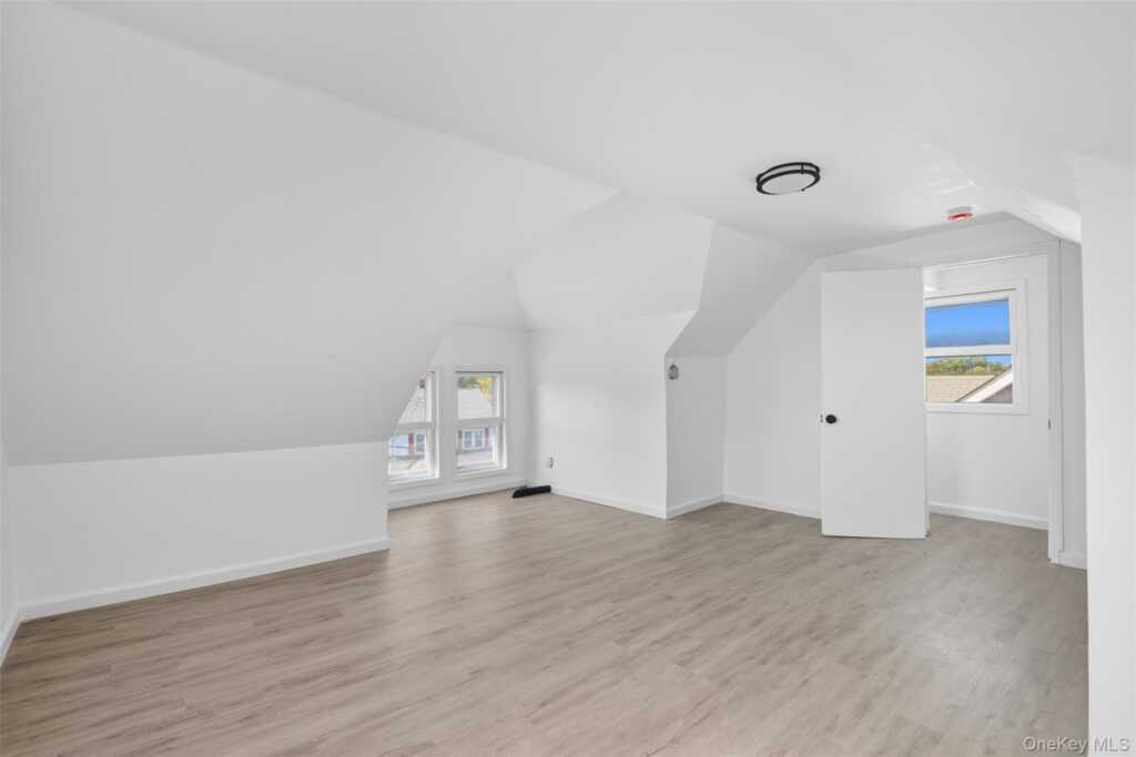 11 Whittemore Place, Rye, NY 10573 - Photo 11 of 43