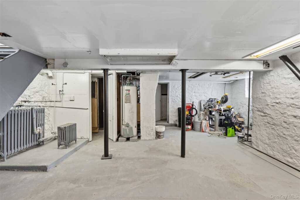 11 Whittemore Place, Rye, NY 10573 - Photo 34 of 43