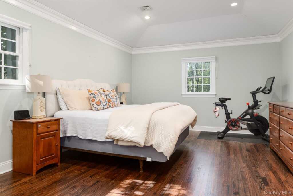 15 Rockinghorse Trail, Rye, NY 10573 - Photo 11 of 25