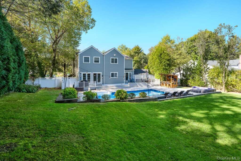 15 Rockinghorse Trail, Rye, NY 10573 - Photo 17 of 25