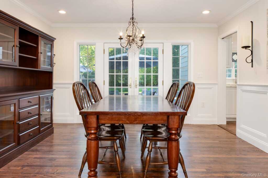 15 Rockinghorse Trail, Rye, NY 10573 - Photo 4 of 25