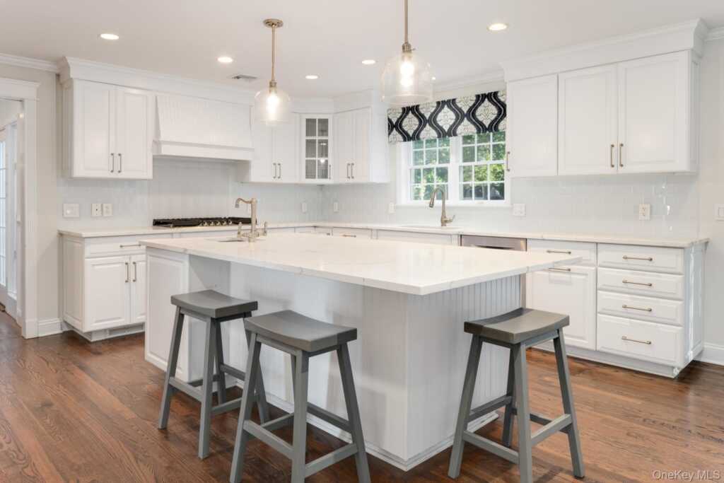 15 Rockinghorse Trail, Rye, NY 10573 - Photo 6 of 25