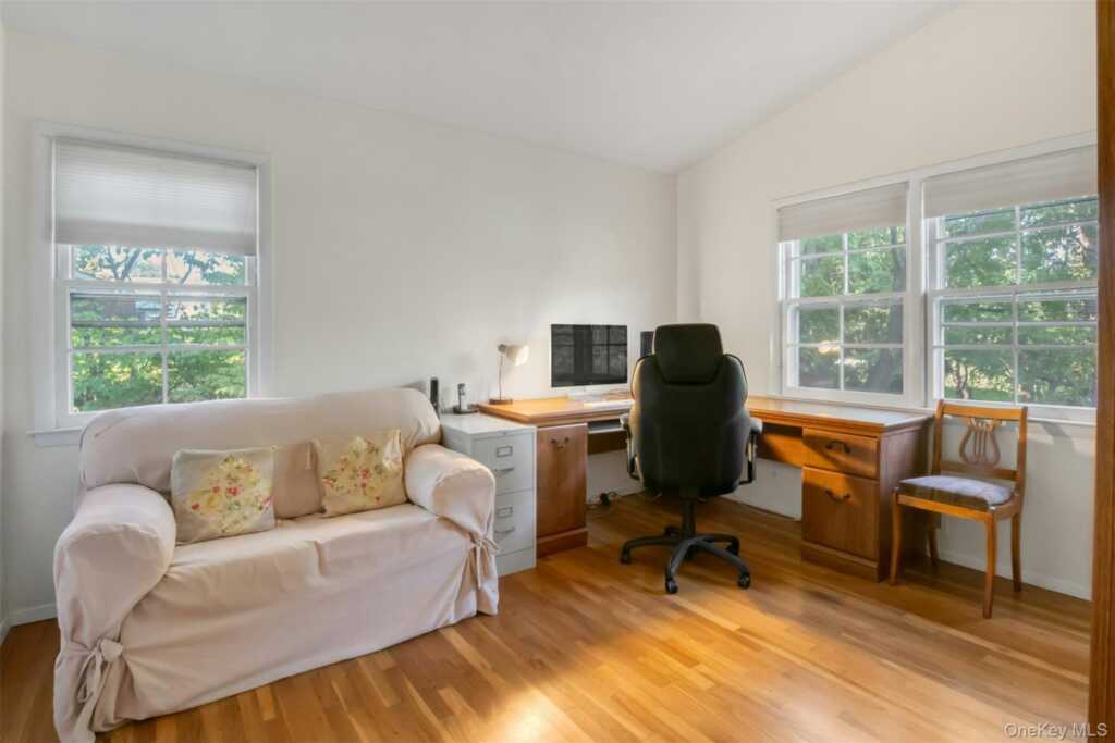 95 Emerson Avenue, New Rochelle, NY 10801 - Photo 13 of 27