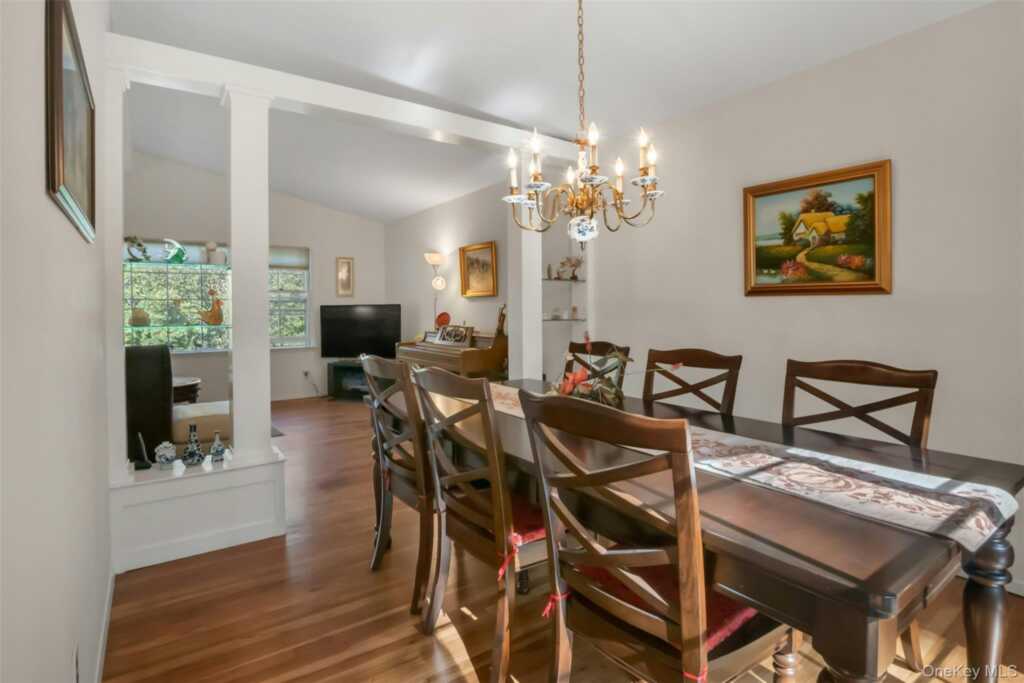 95 Emerson Avenue, New Rochelle, NY 10801 - Photo 5 of 27