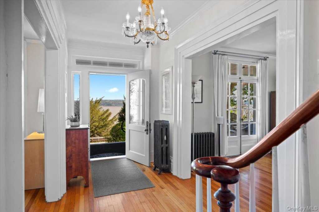 245 River Road, Nyack, NY 10960 - Photo 4 of 45