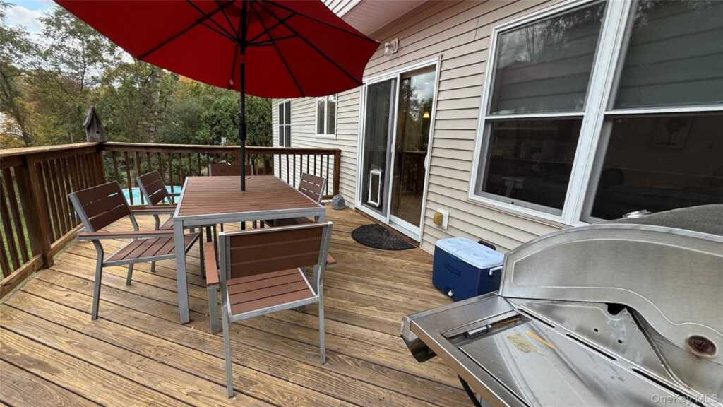 79 Hall Avenue, New City, NY 10956 - Photo 22 of 50