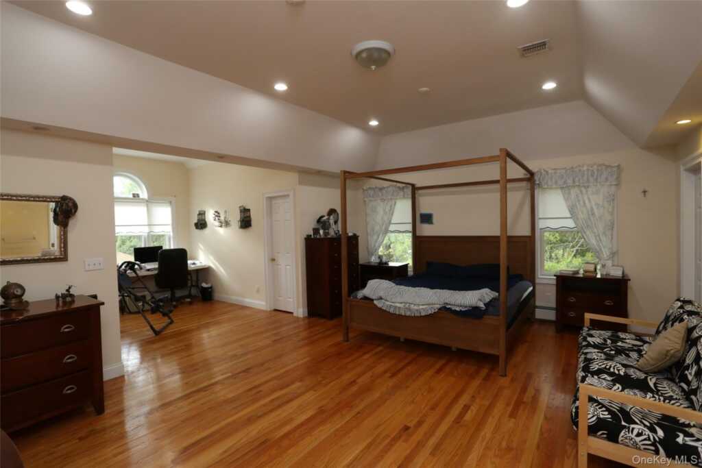 79 Hall Avenue, New City, NY 10956 - Photo 33 of 50