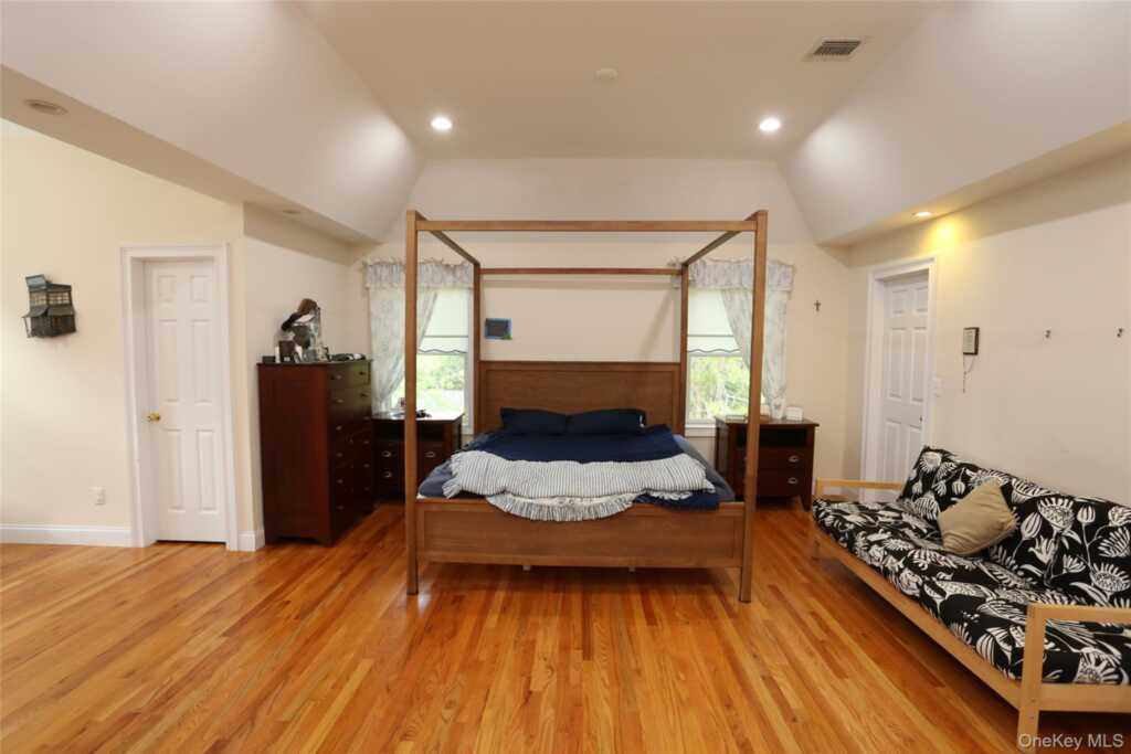 79 Hall Avenue, New City, NY 10956 - Photo 34 of 50