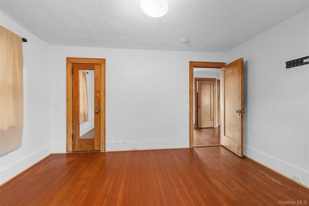 102 Washington Avenue, Suffern, NY 10901 - Photo 19 of 29