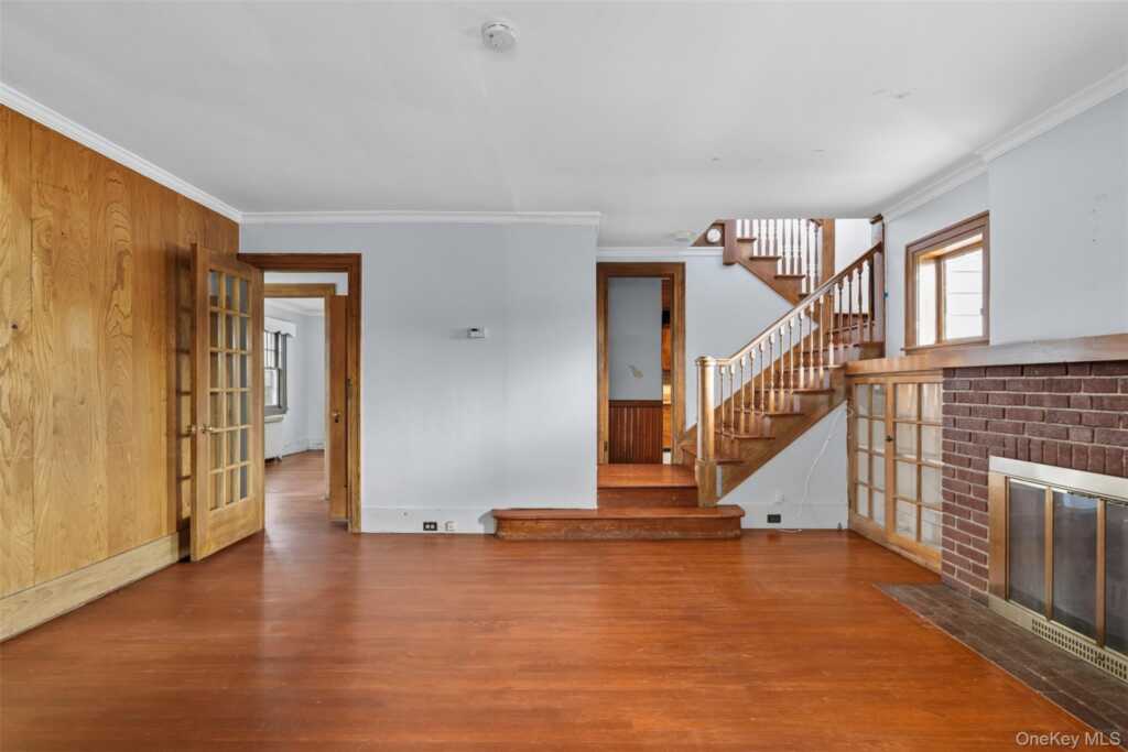 102 Washington Avenue, Suffern, NY 10901 - Photo 9 of 29