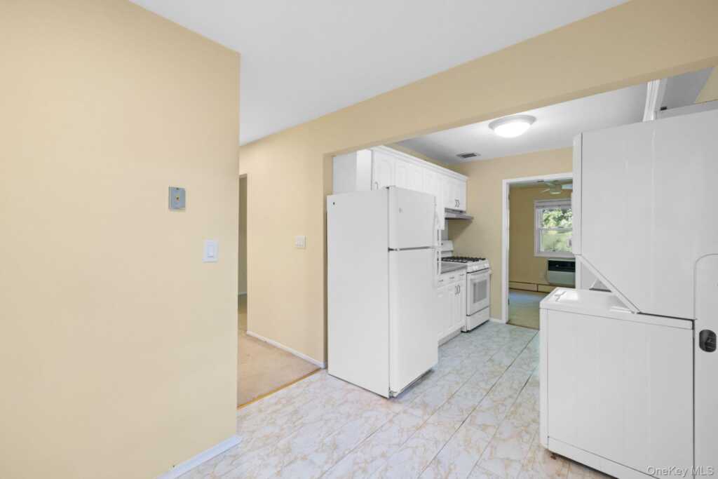 7 Church Lane, Unit #C, Valley Cottage, NY 10989 - Photo 14 of 24