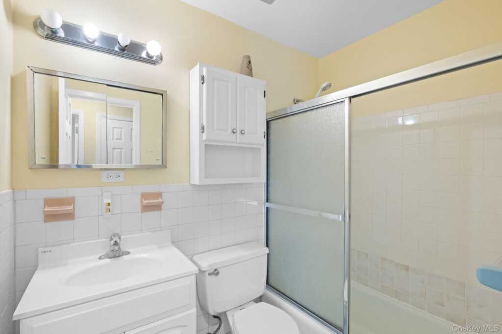 7 Church Lane, Unit #C, Valley Cottage, NY 10989 - Photo 19 of 24