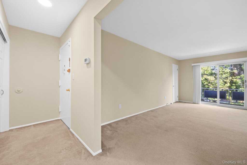 7 Church Lane, Unit #C, Valley Cottage, NY 10989 - Photo 6 of 24
