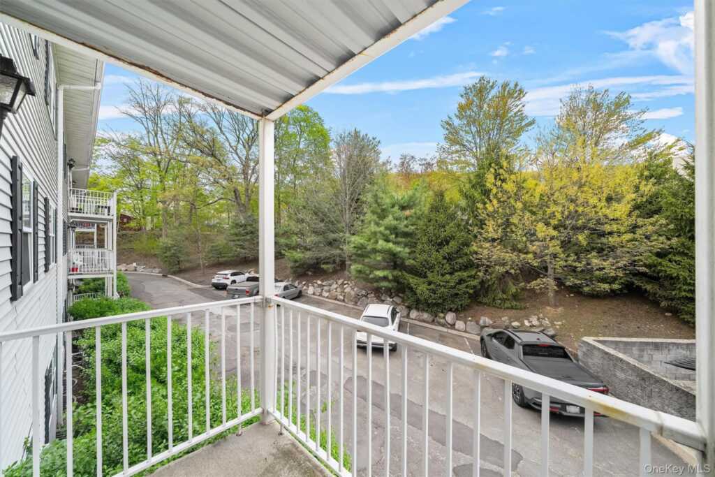 10-12 Chestnut Street, Unit #B208, Suffern, NY 10901 - Photo 15 of 29