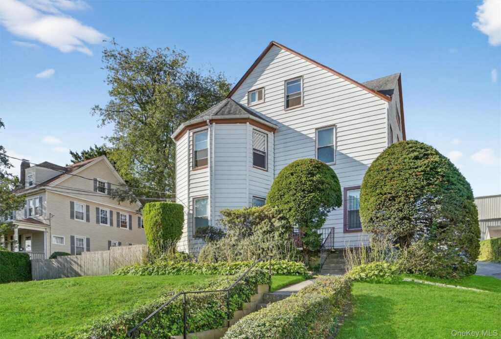 81 Woodland Avenue, Unit #1, New Rochelle, NY 10805 - Photo 2 of 33