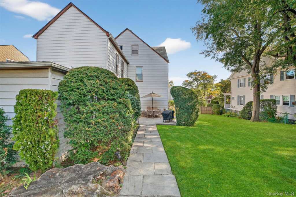 81 Woodland Avenue, Unit #1, New Rochelle, NY 10805 - Photo 27 of 33