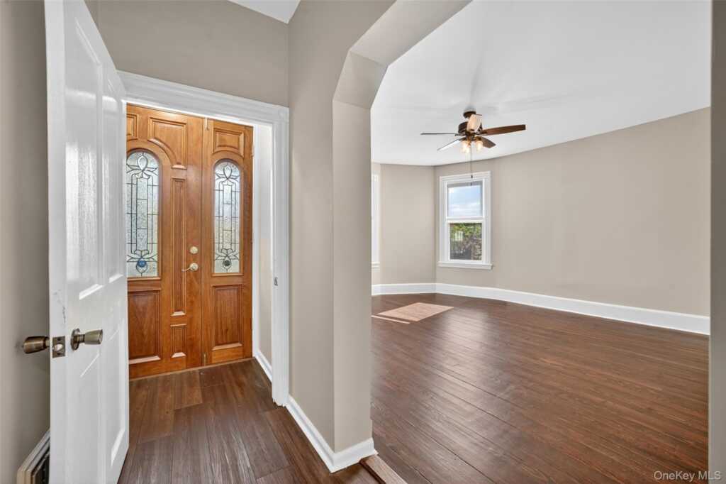 81 Woodland Avenue, Unit #1, New Rochelle, NY 10805 - Photo 4 of 33