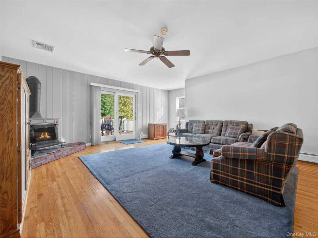 14 Staubitz Avenue, Pearl River, NY 10965 - Photo 14 of 35