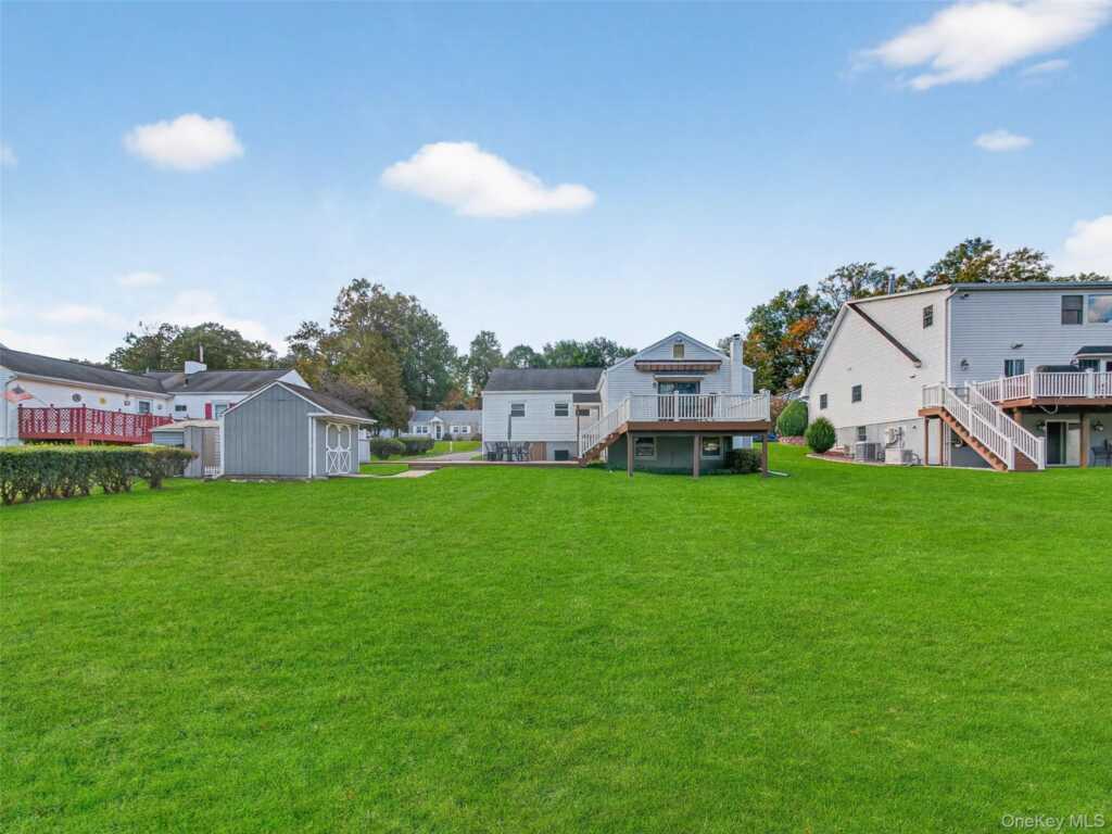 14 Staubitz Avenue, Pearl River, NY 10965 - Photo 34 of 35