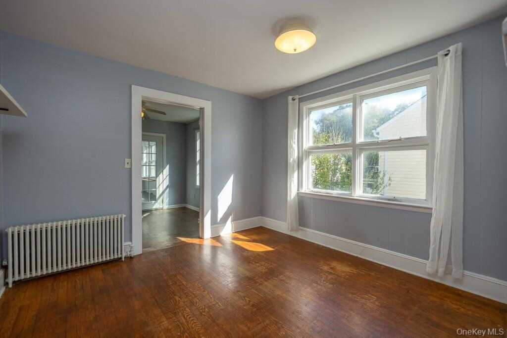99 Washington Avenue, Pearl River, NY 10965 - Photo 15 of 25