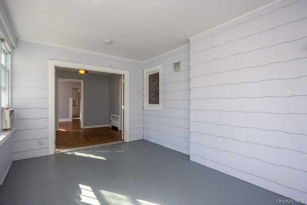 99 Washington Avenue, Pearl River, NY 10965 - Photo 18 of 25