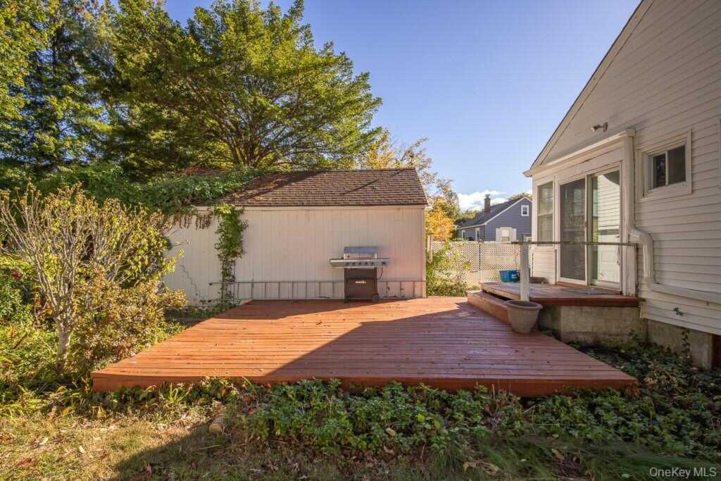 99 Washington Avenue, Pearl River, NY 10965 - Photo 6 of 25