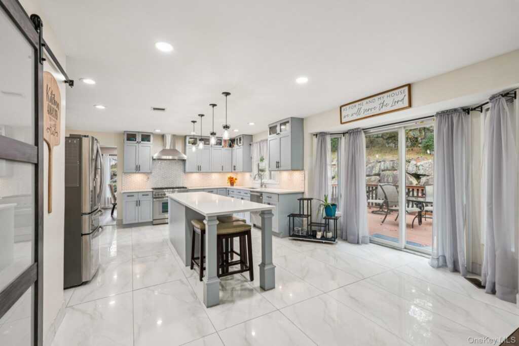 12 Johnson Drive, Stony Point, NY 10980 - Photo 10 of 50