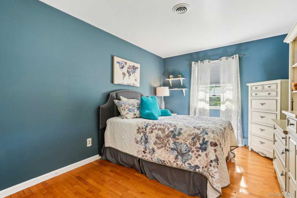 319 Bliss Lane, Valley Cottage, NY 10989 - Photo 22 of 43