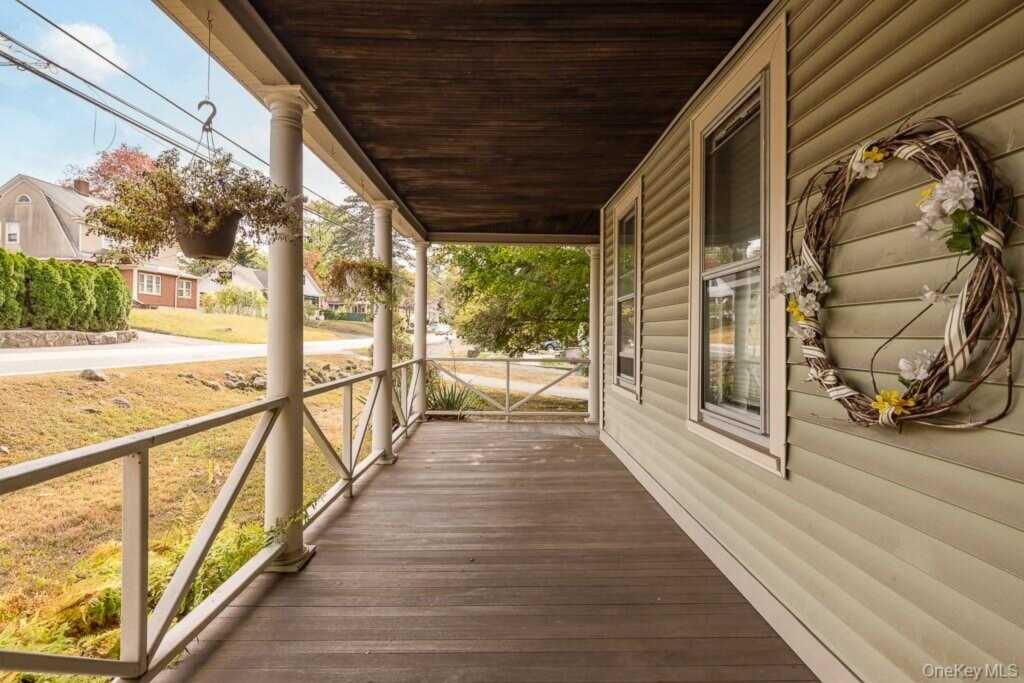 167 Main Street, Pearl River, NY 10965 - Photo 4 of 34