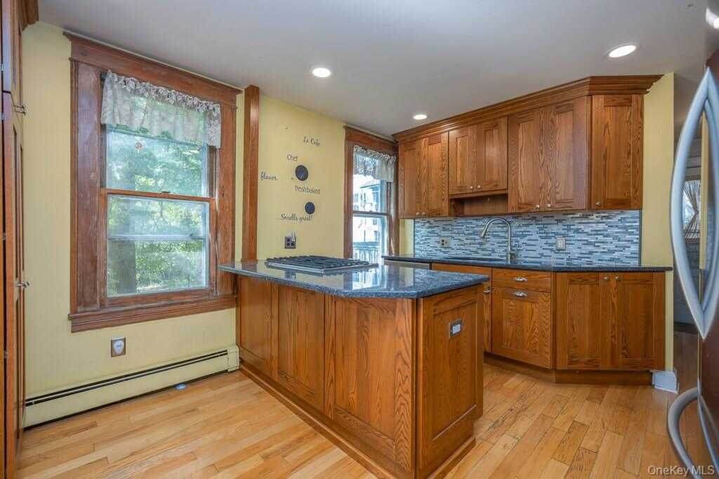 167 Main Street, Pearl River, NY 10965 - Photo 9 of 34