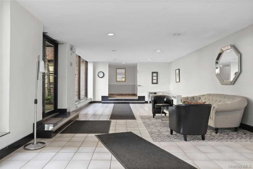 10 Franklin Avenue, Unit #1EFF, White Plains, NY 10601 - Photo 10 of 13