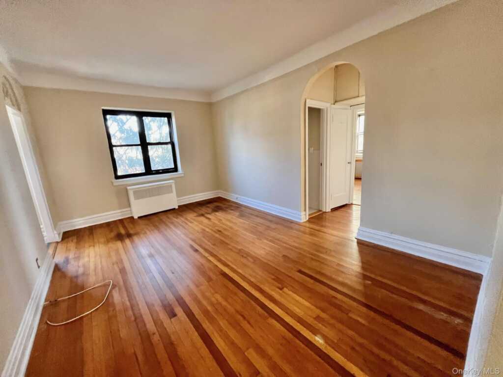 110 Stonelea Stonelea, Unit #3B, New Rochelle, NY 10801 - Photo 8 of 15