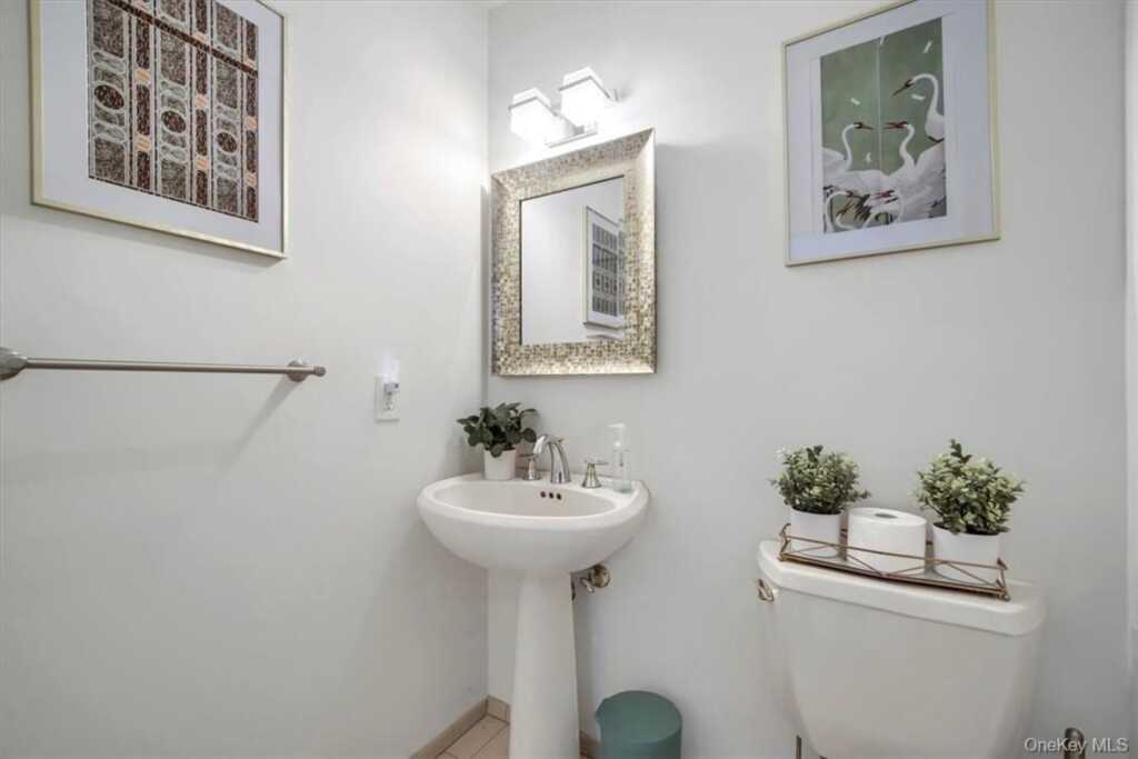 10 High Tor Road, New City, NY 10956 - Photo 13 of 35